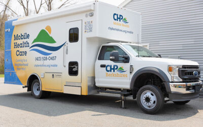 Mobile Health Offers 2nd Dose of Updated Covid Vaccine to Seniors